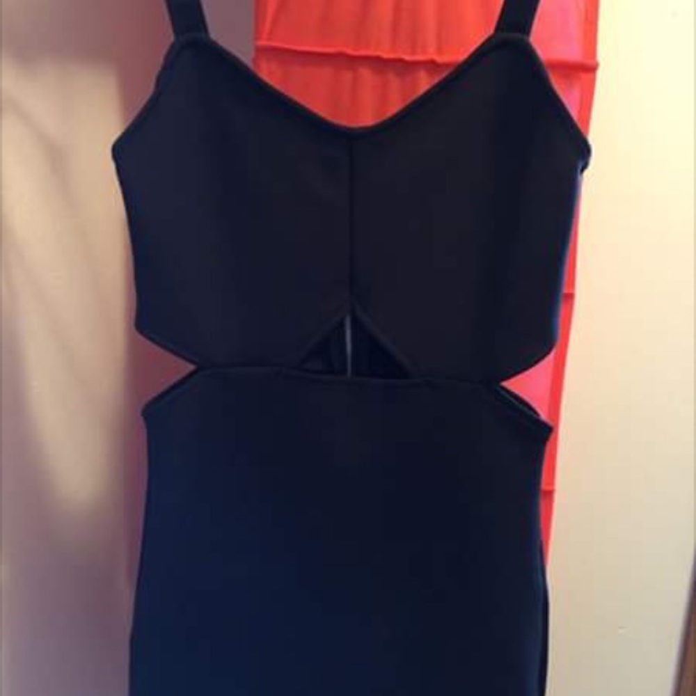 H&M DIVIDED CUTOUT BLACK BODYCON DRESS